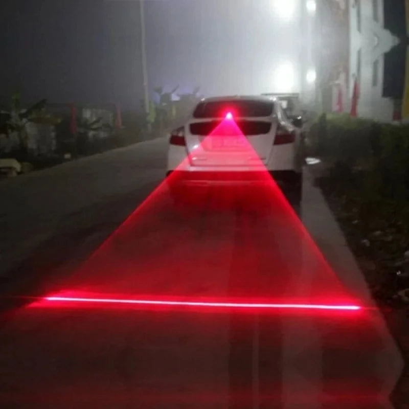 LED ласерска црвена линија за автомобили и мотоцикли против судир, задна ласерска замаглена светилка, стоп и паркинг предупредувачка светилка